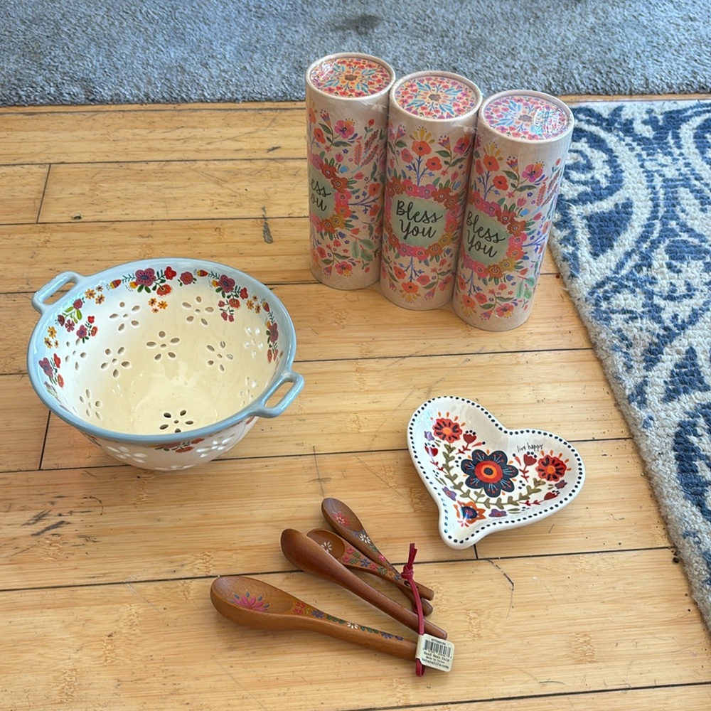 Strainer, spoon rest, measuring spoon, Bless You tissue bundle. $65